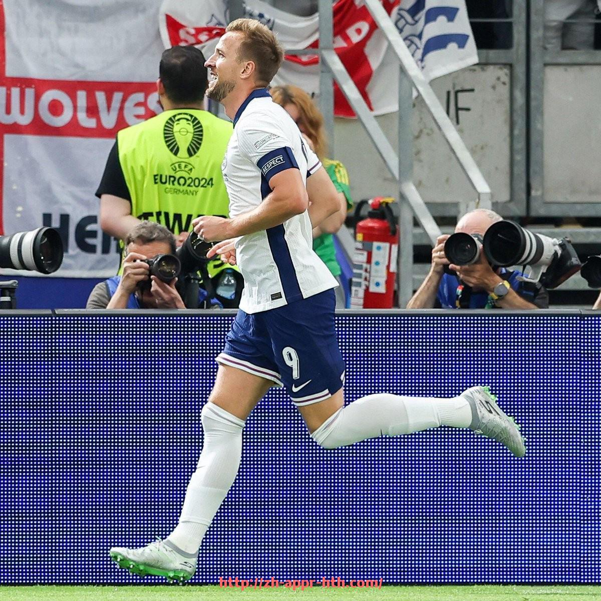 华体会hth官方网站下载-德甲群星曾效力的球队盘点及传奇球员介绍